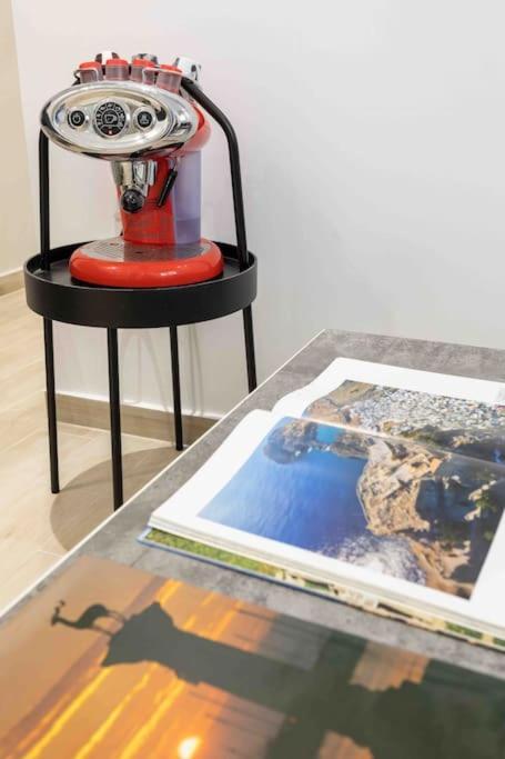 Luxury Cozy Appartment In The City Center Rhodes City ภายนอก รูปภาพ