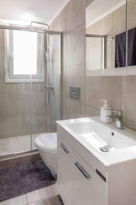 Luxury Cozy Appartment In The City Center Rhodes City ภายนอก รูปภาพ